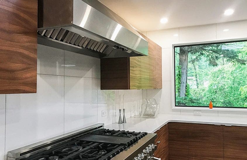 Range Hood with Stainless Steel Filters