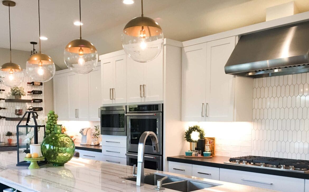 Why You Should Buy a Commercial Range Hood For Your Home