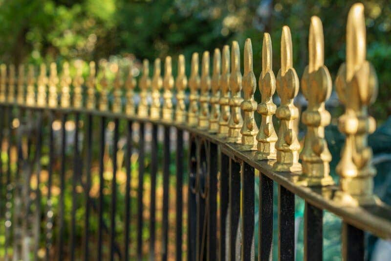 Pros and Cons of Different Fence Materials