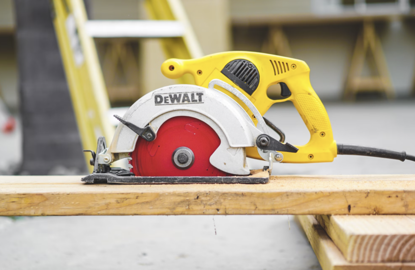 How To Use A Circular Saw